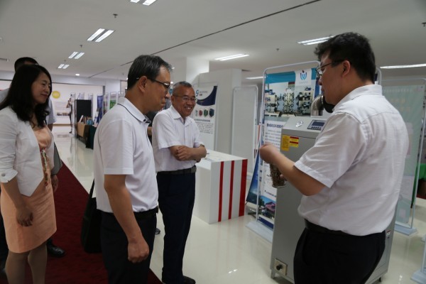 內蒙古股權交易中心、赤峰市金融工作局一行到訪齊魯股權交易中心